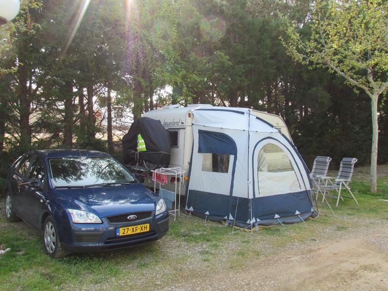 camping lake caspe 14103 